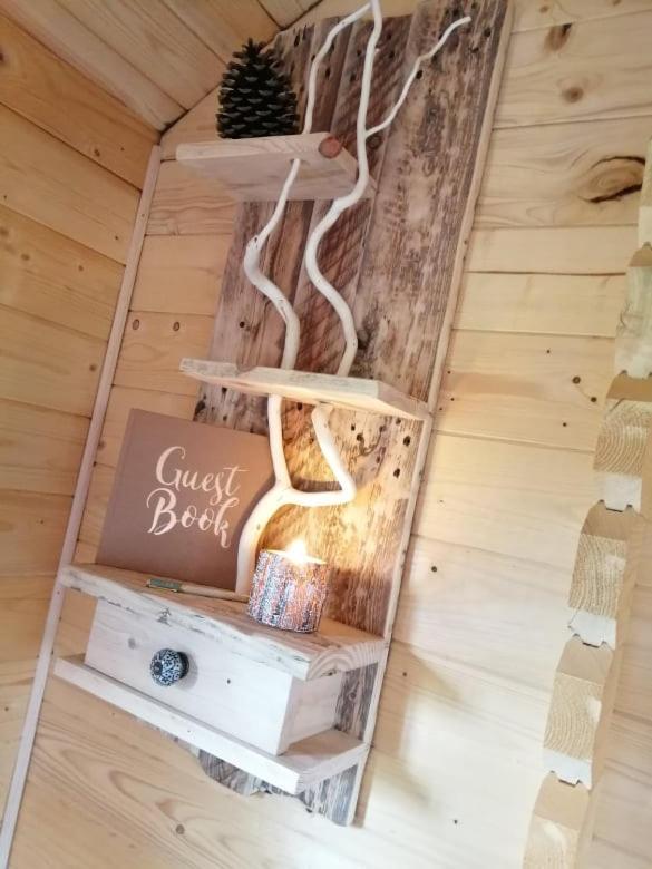 Le Studio Du Pressoir Gisay Εξωτερικό φωτογραφία
